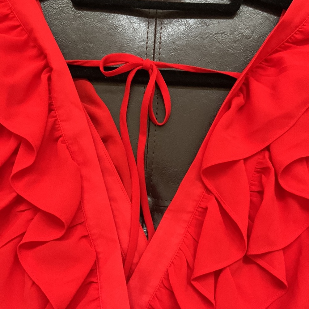 Wayf Size M Red Red Flutter Sleeve Blouse Cropped… - image 2